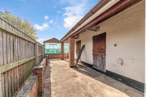 Photo 26- click for photo gallery